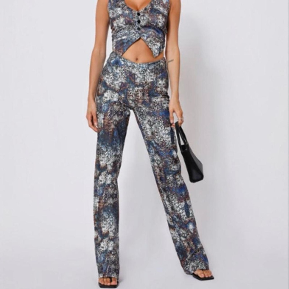 small multi colored tiger mist pants